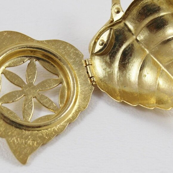 Vintage Avon Gold-Tone Leaf Locket Pendant Brooch - Picture 3 of 8